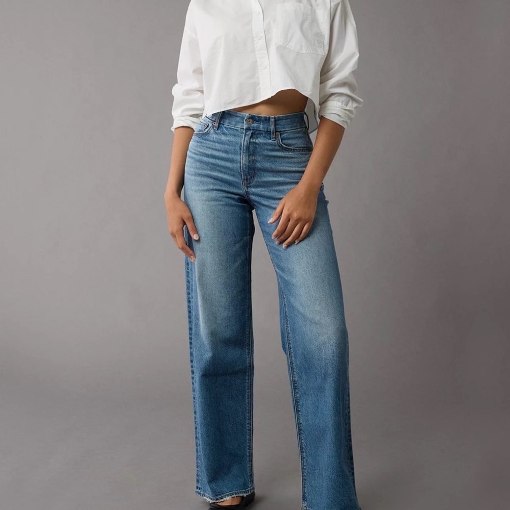 American Eagle Outfitters curvy super high waisted baggy straight jeans